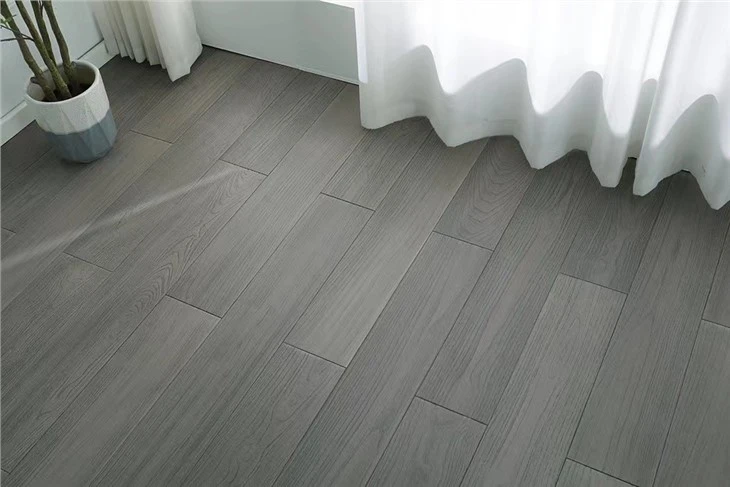 China solid hardwood timber flooring